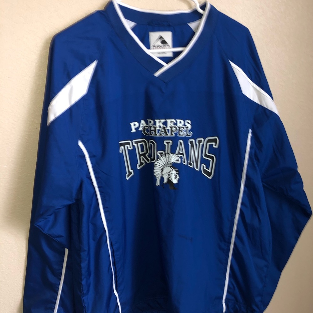 windbreaker type pull over